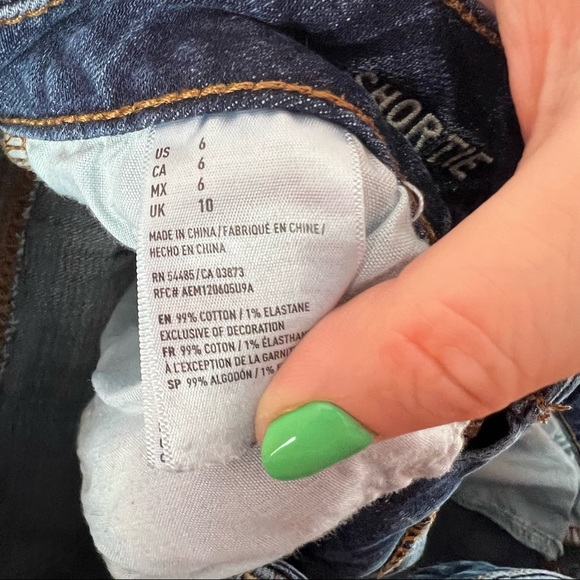 American Eagle Outfitters Shortie Denim Shorts, size 6 - Picture 4 of 7